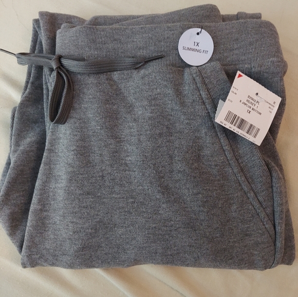 3/$30 NWT Men Gray Joggers - Picture 3 of 6